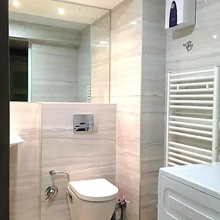 Apartment Designer In Old Town *